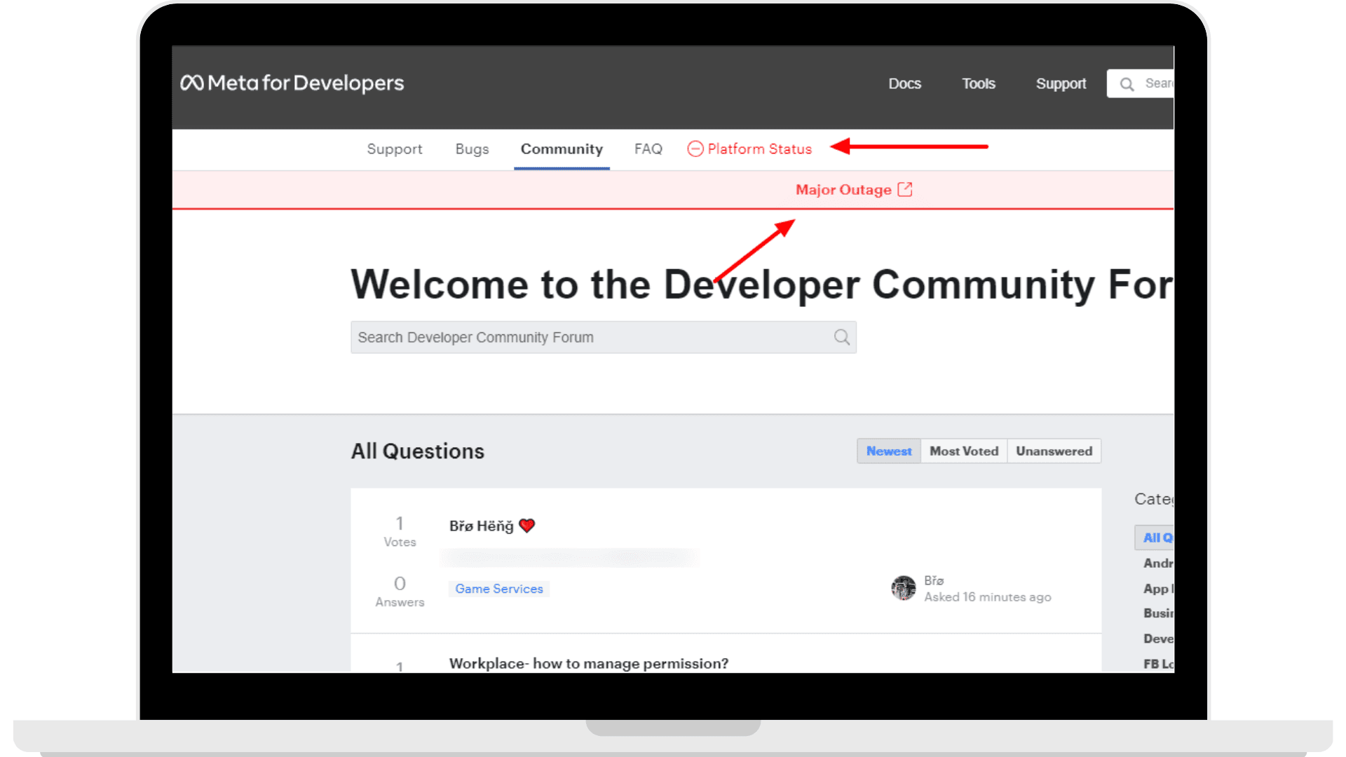 Service outage alerts posted on the Meta Developer Community Forum.